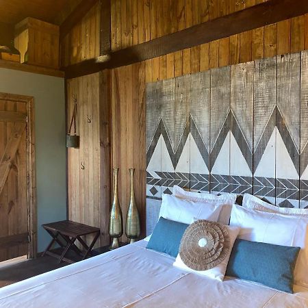 Pine Lodge - Direct Train To Porto Valongo  Exteriör bild